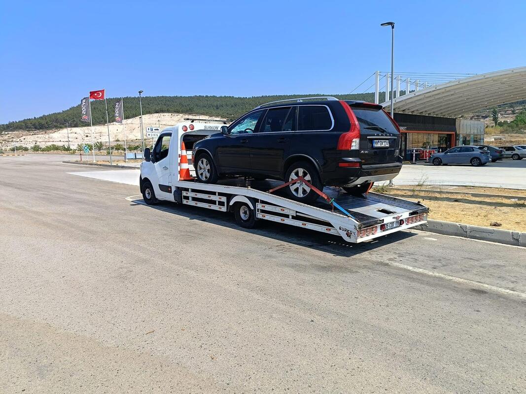 Bornova gece BMW taşıma
